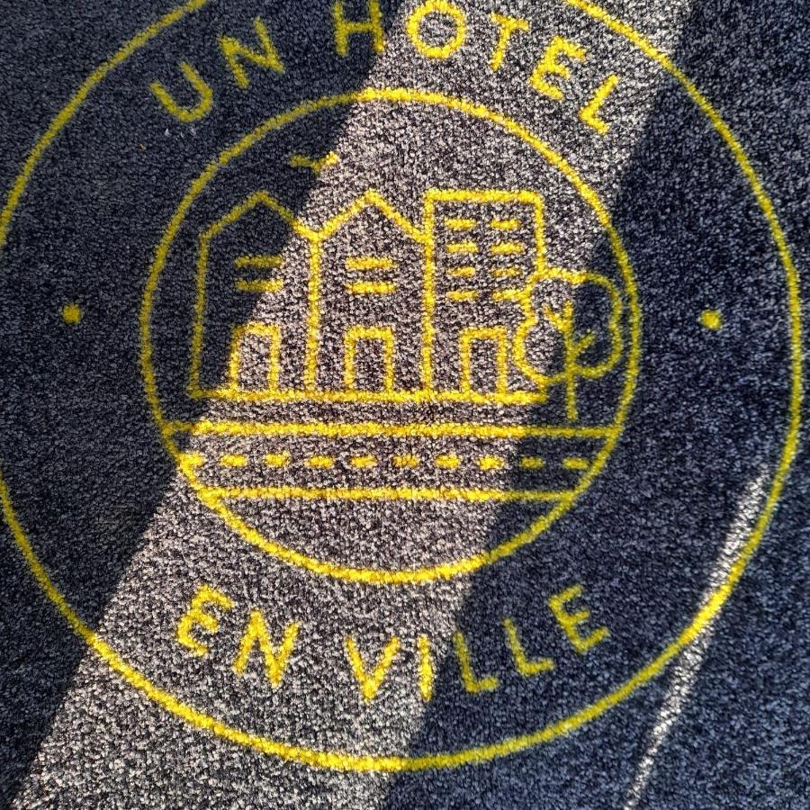 Un Hotel En Ville 라로셸 외부 사진